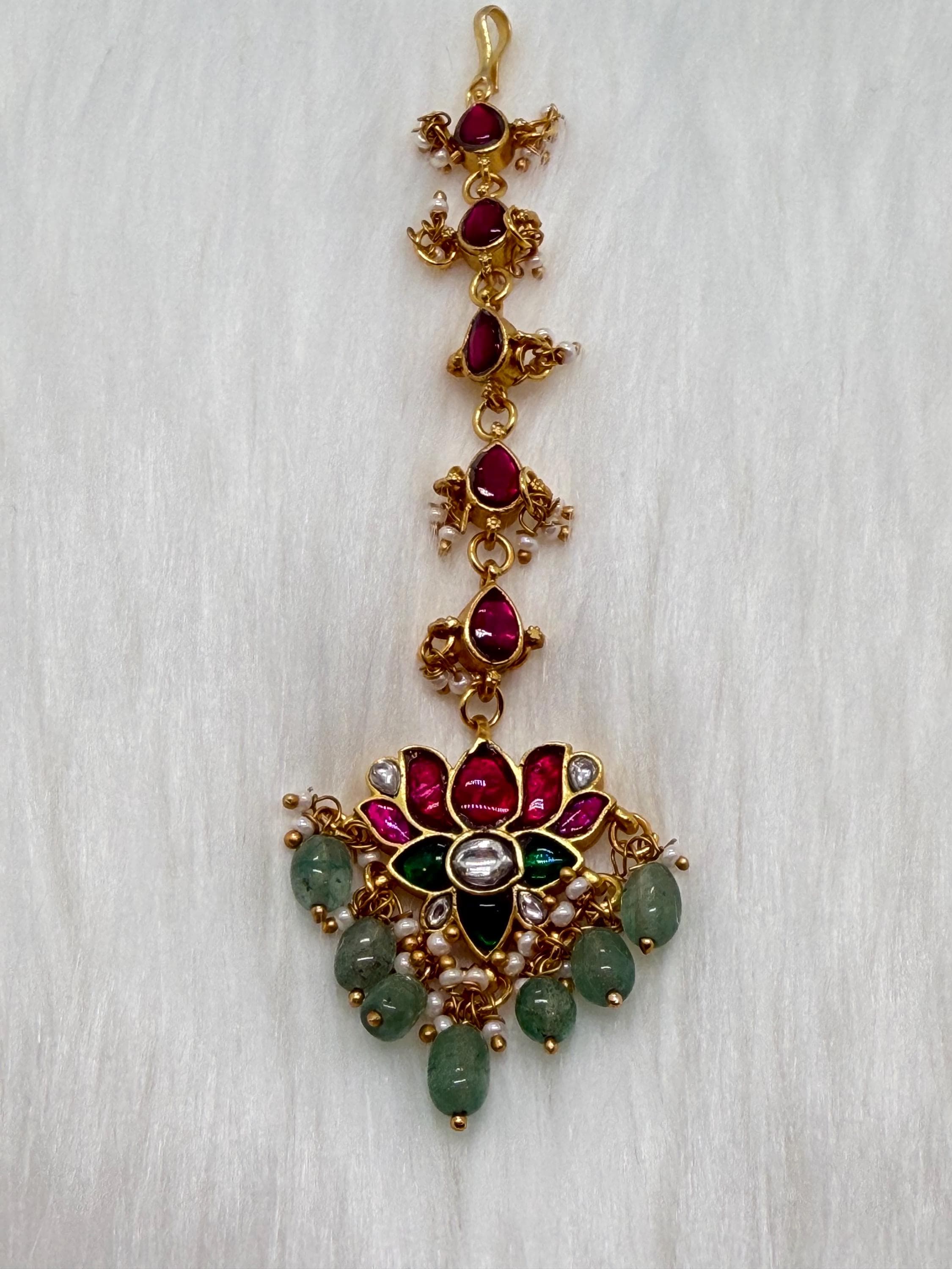 Jadau Kundan Tika: Festive Saree Jewelry, Party Hair Accessory