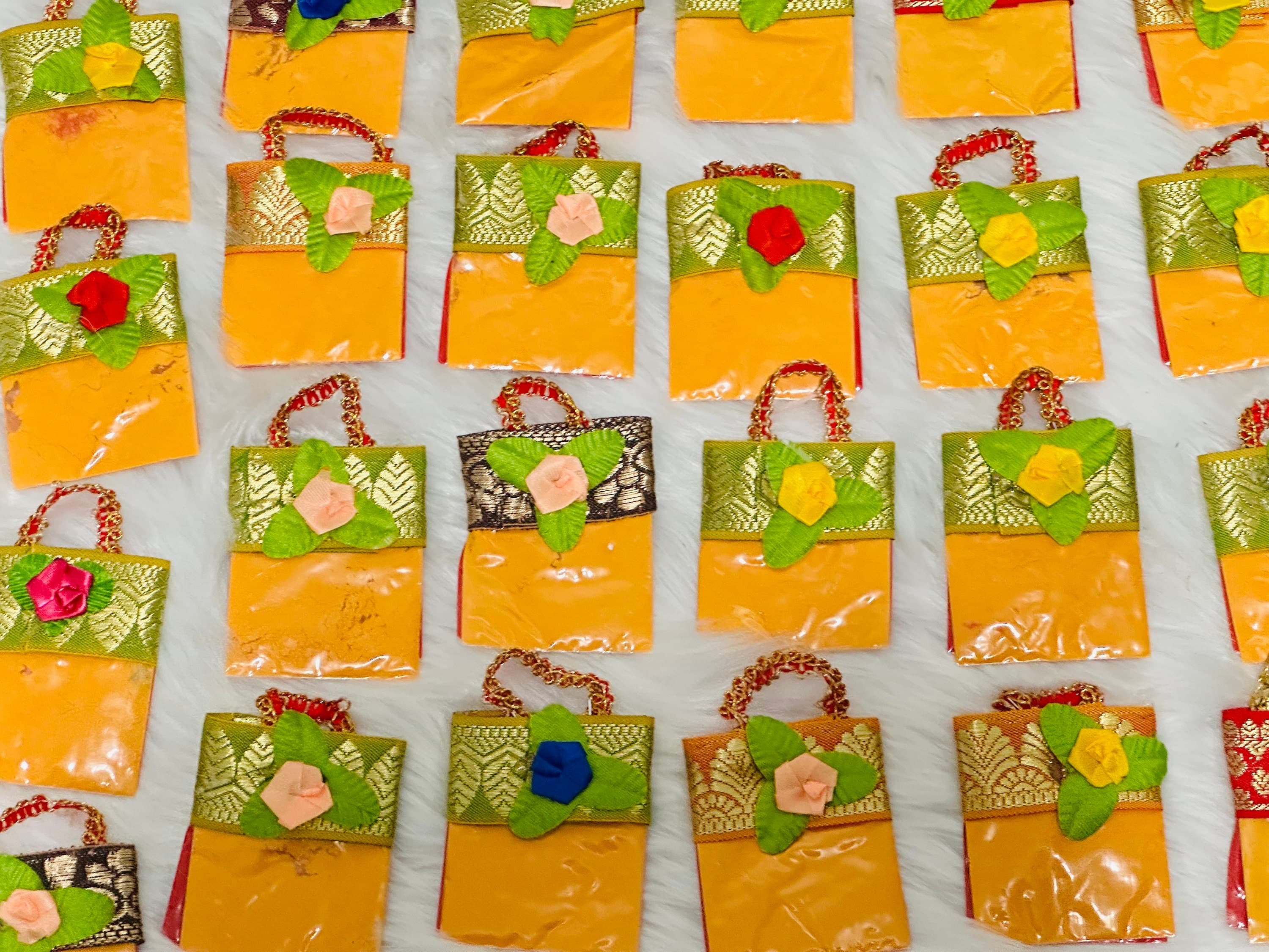 PREORDER: Haldi Kumkum Pack of 1 – Thambulam Return Gifts, Pooja Favors, Pasupu Kumkum, Wedding, Housewarming, Indian Traditional Gift