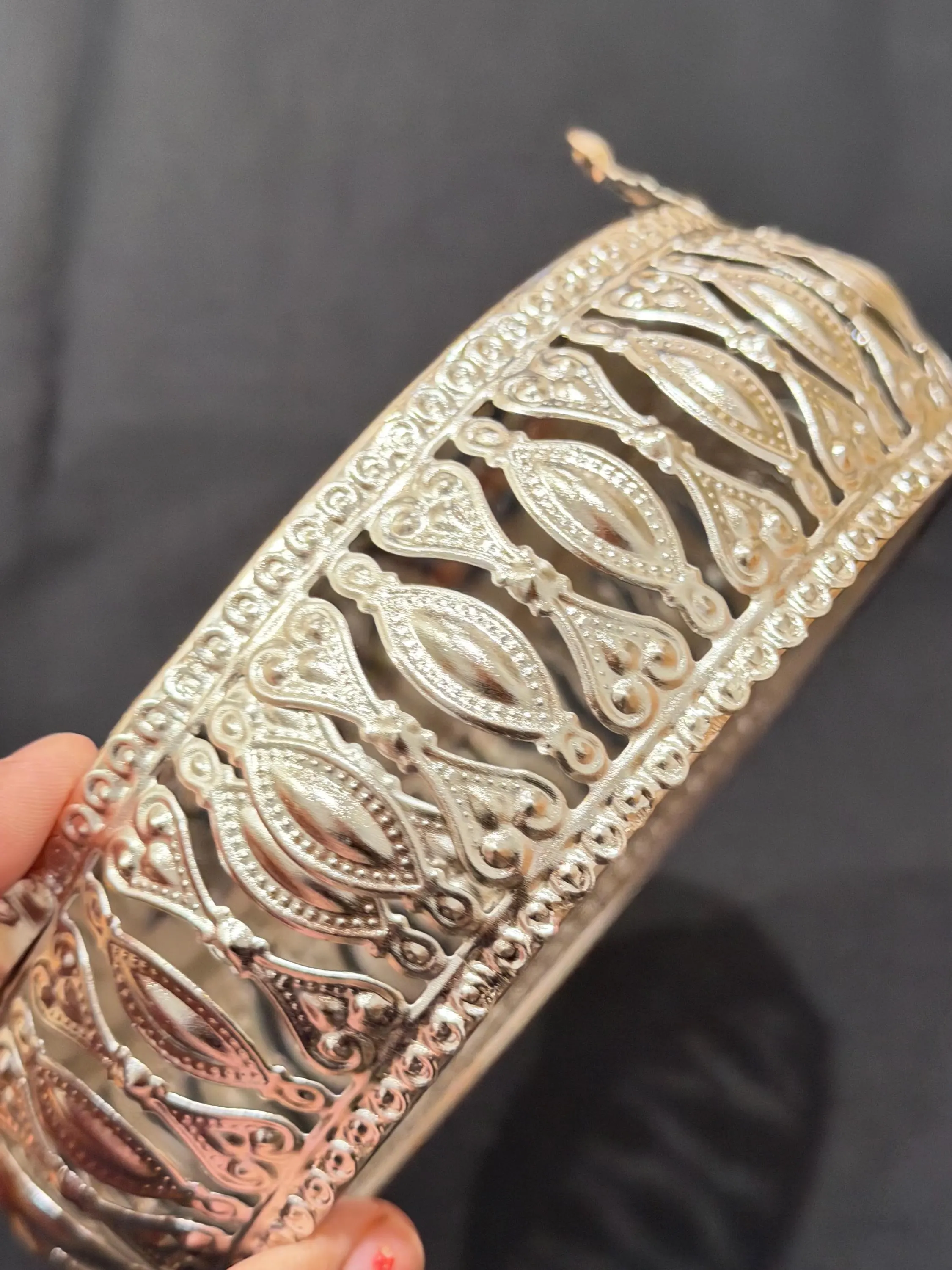 6” German Silver Pichwai Tray – Cow & Peacock Design, Indian Pooja Thali — view 5