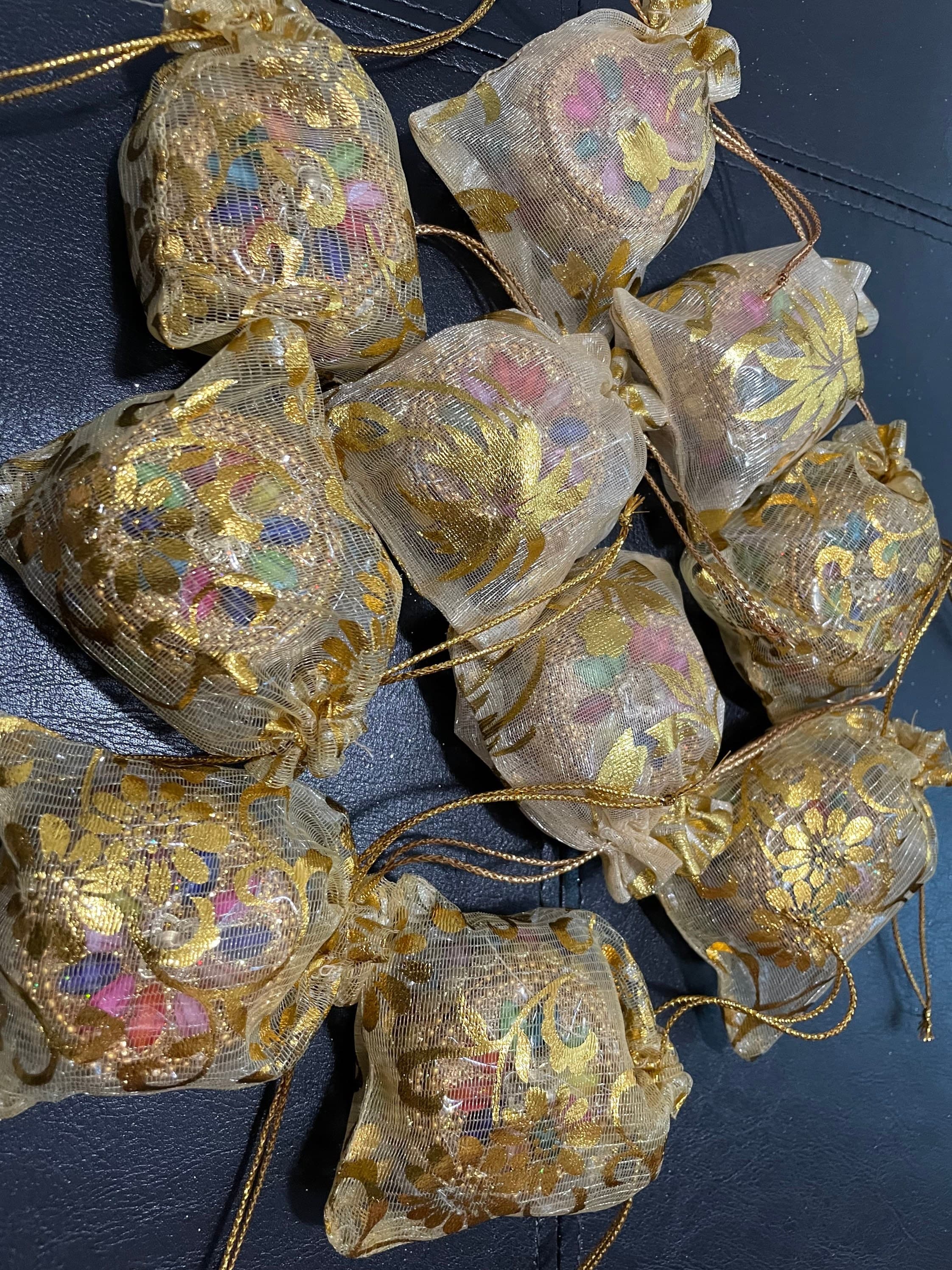 Round Kumkum Haldi Holder Pack Of 10 | Indian Return Gift | Thamboolam Favor | Ethnic Festive Gift Box for Housewarming and Pooja — view 5