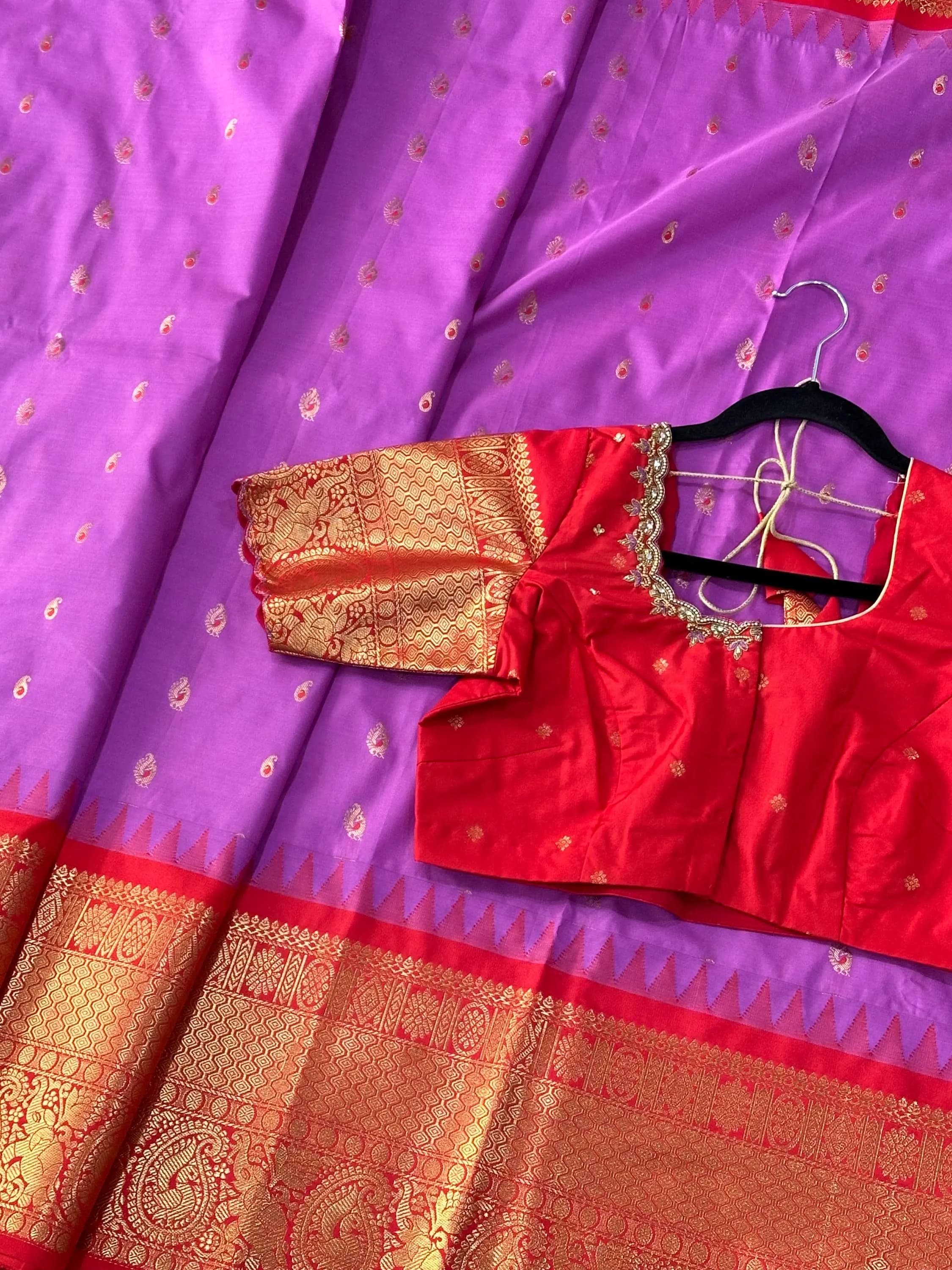 Gadwal Semi Pattu Silk Saree | Stitched Maggam Work Blouse — view 3