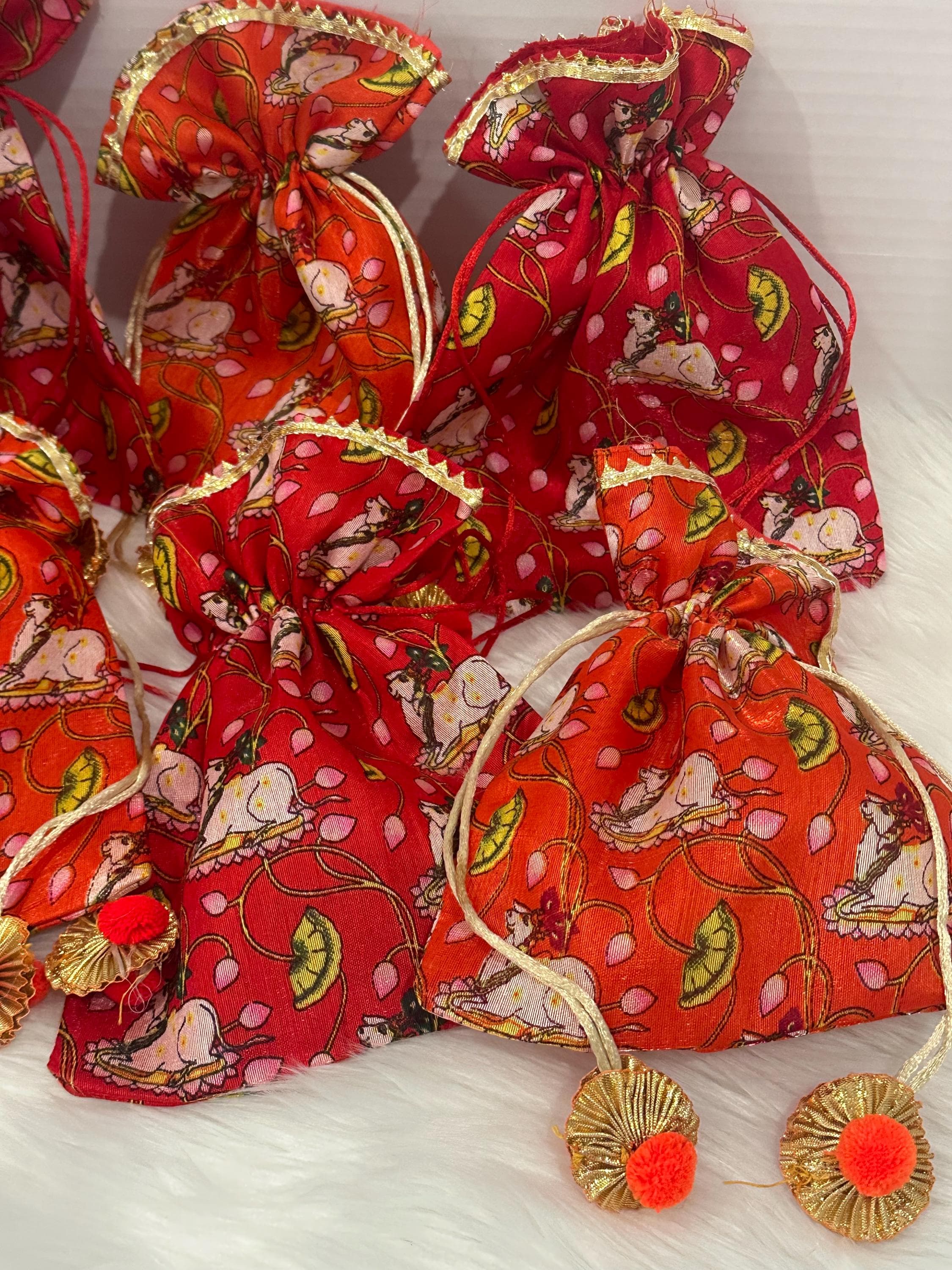 Pichwai Design Potli Bags | Pack of 5 Festive Wedding Thamboolam Bags — view 4