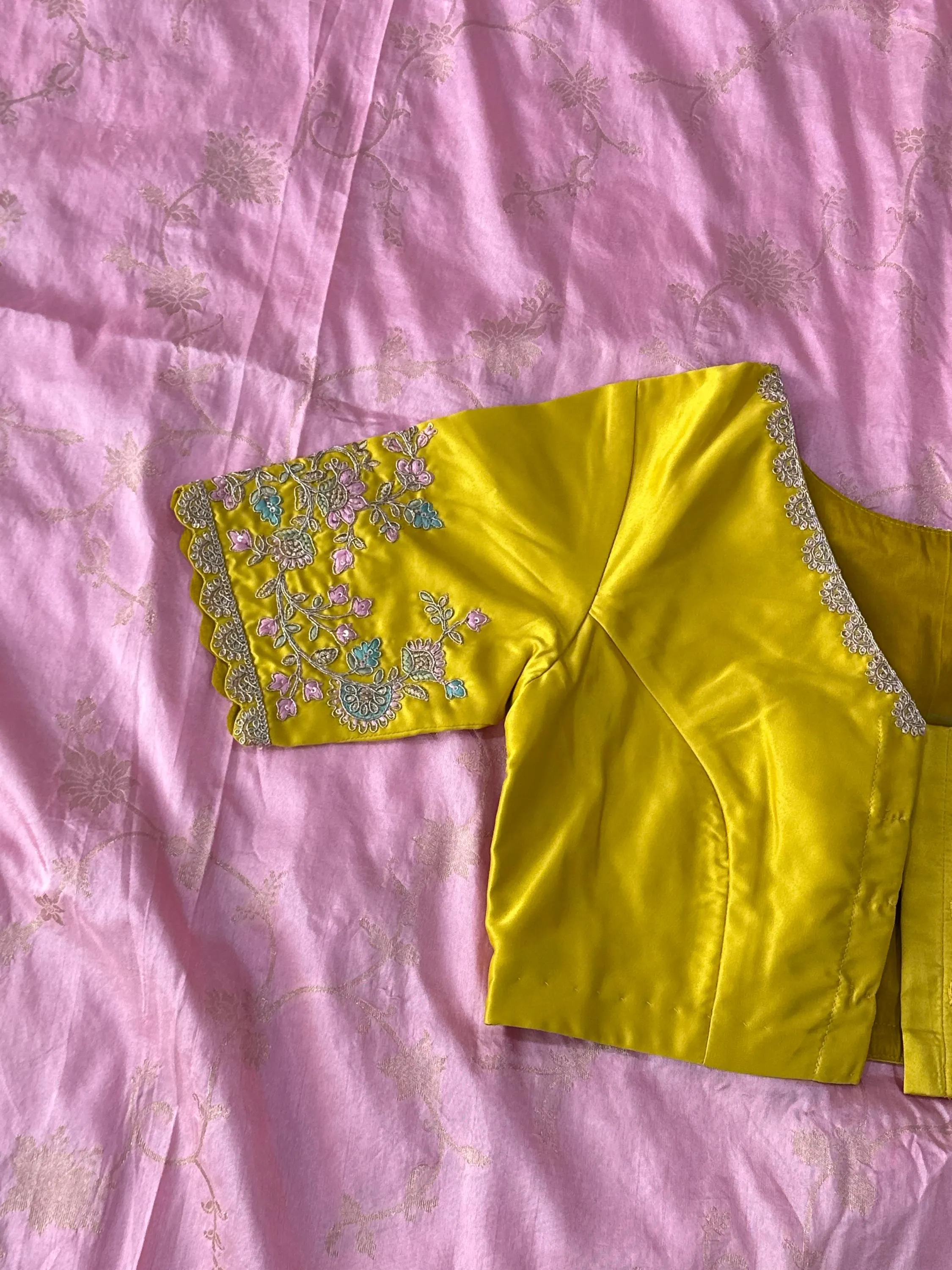 Banarasi Silk Saree with All Over Weaving | Scalloped Embroidery Border, Stitched Blouse — view 8
