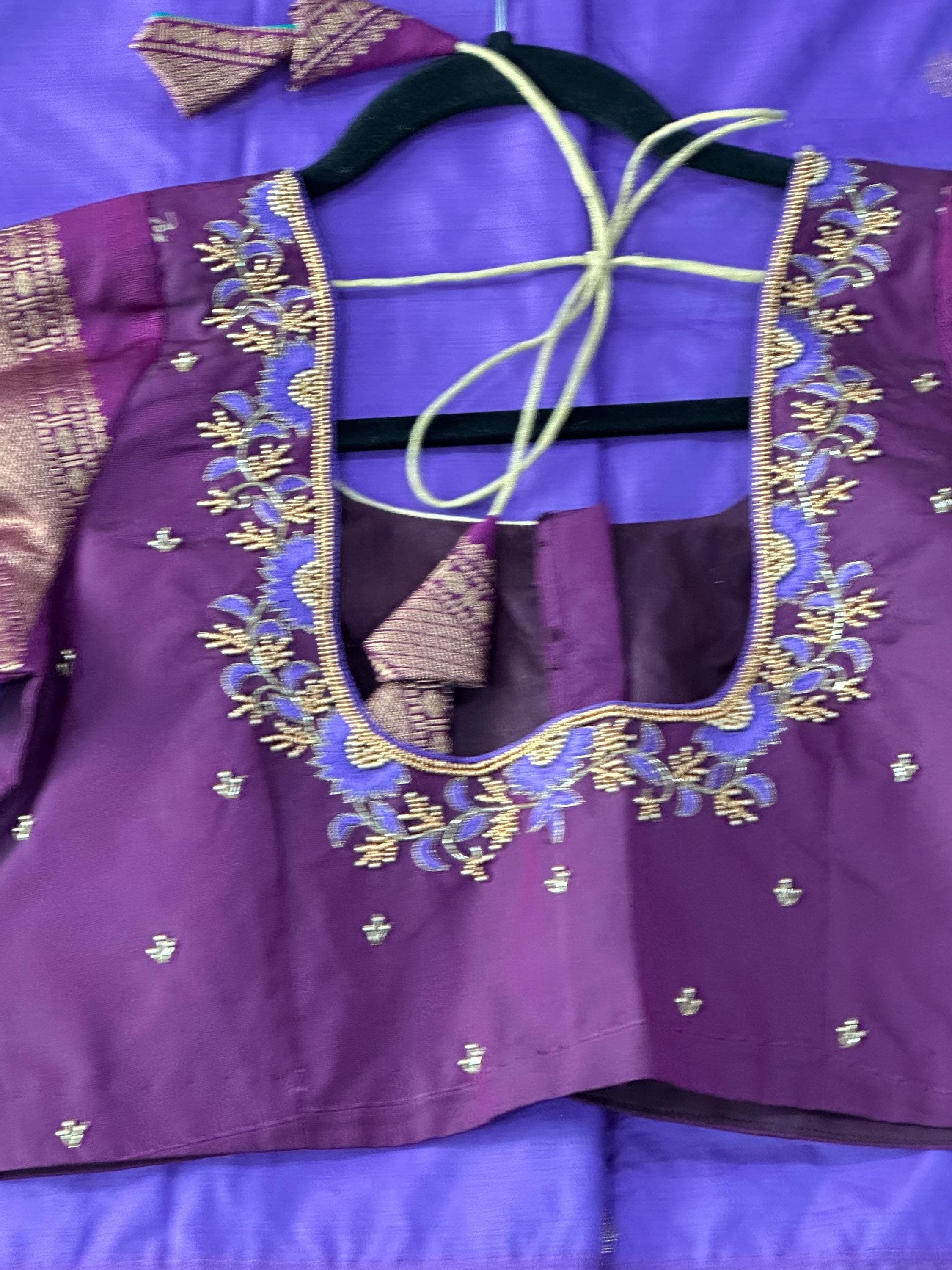 Gadwal Semi Pattu Silk Saree with Maggam Work Blouse | Indian Wedding Saree — view 10