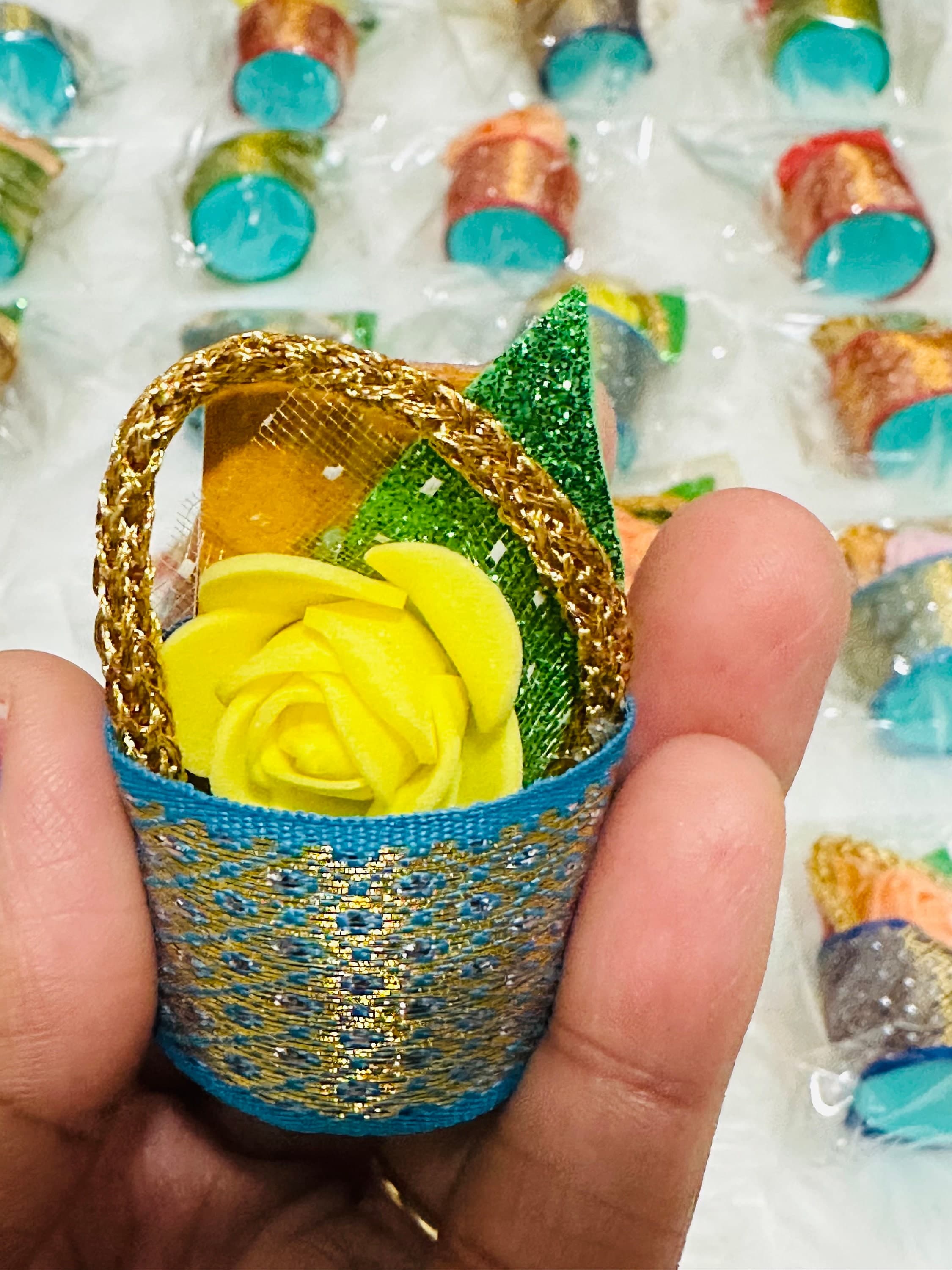 PREORDER: Festive Haldi Kumkum Baskets – Pack of 1 | Pasupu Kumkum Packets | Thamboolam Return Gifts | Wedding, Pooja, Housewarming Favors — view 3