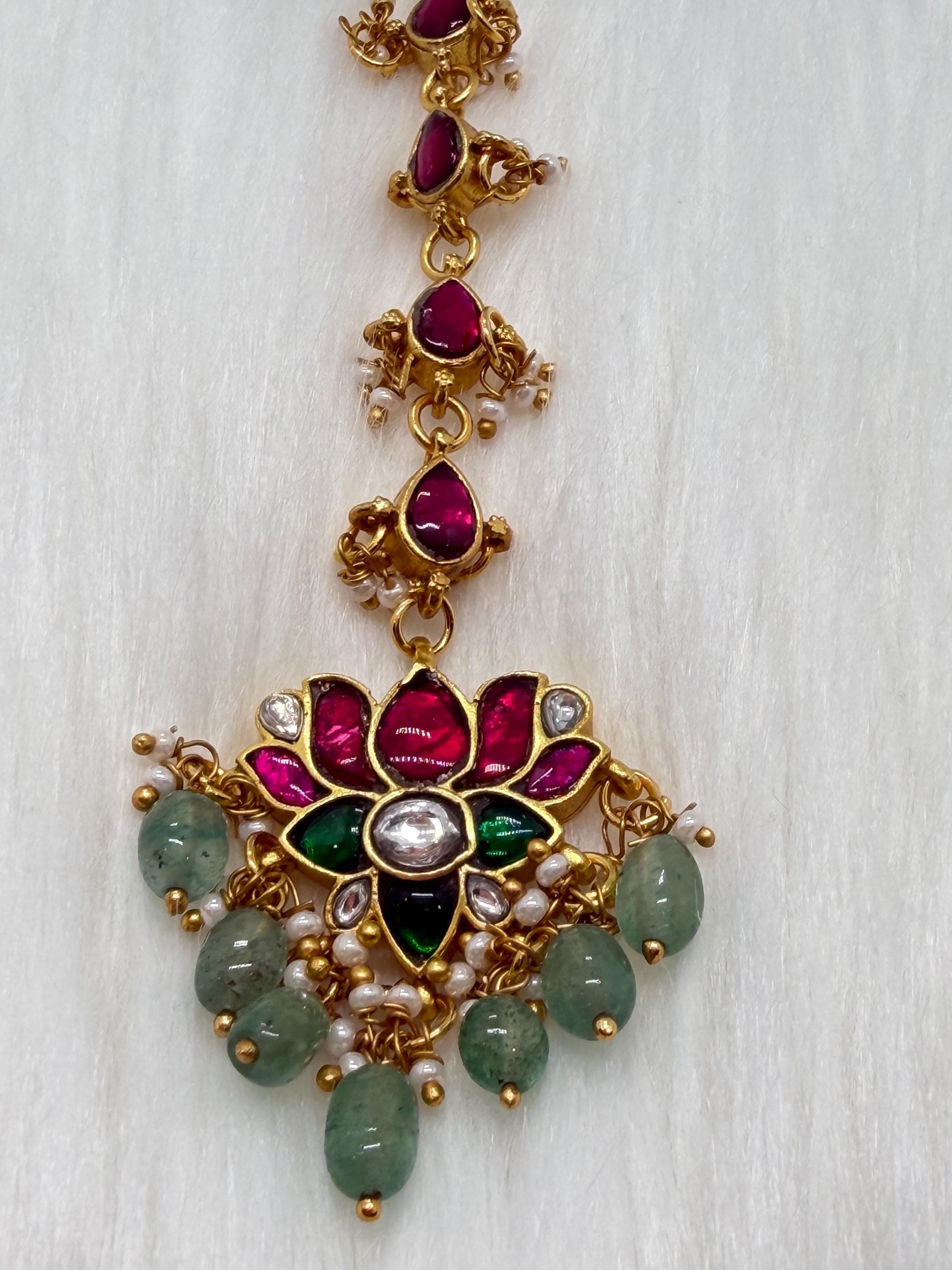 Jadau Kundan Tika: Festive Saree Jewelry, Party Hair Accessory — view 4