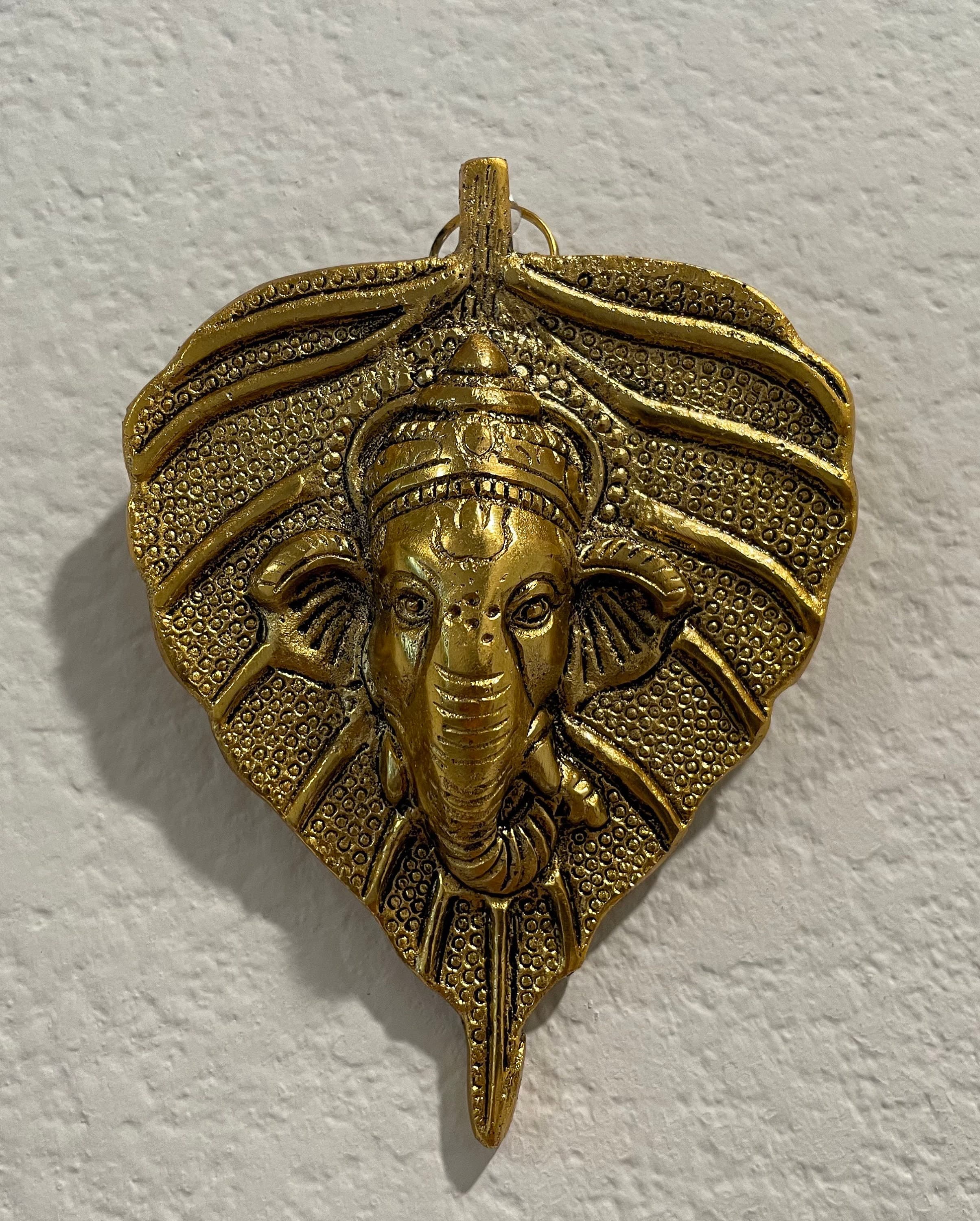 Leaf Ganesha Metal Wall Hanging – Traditional Indian Door Decor, 5-Piece Pack — view 7