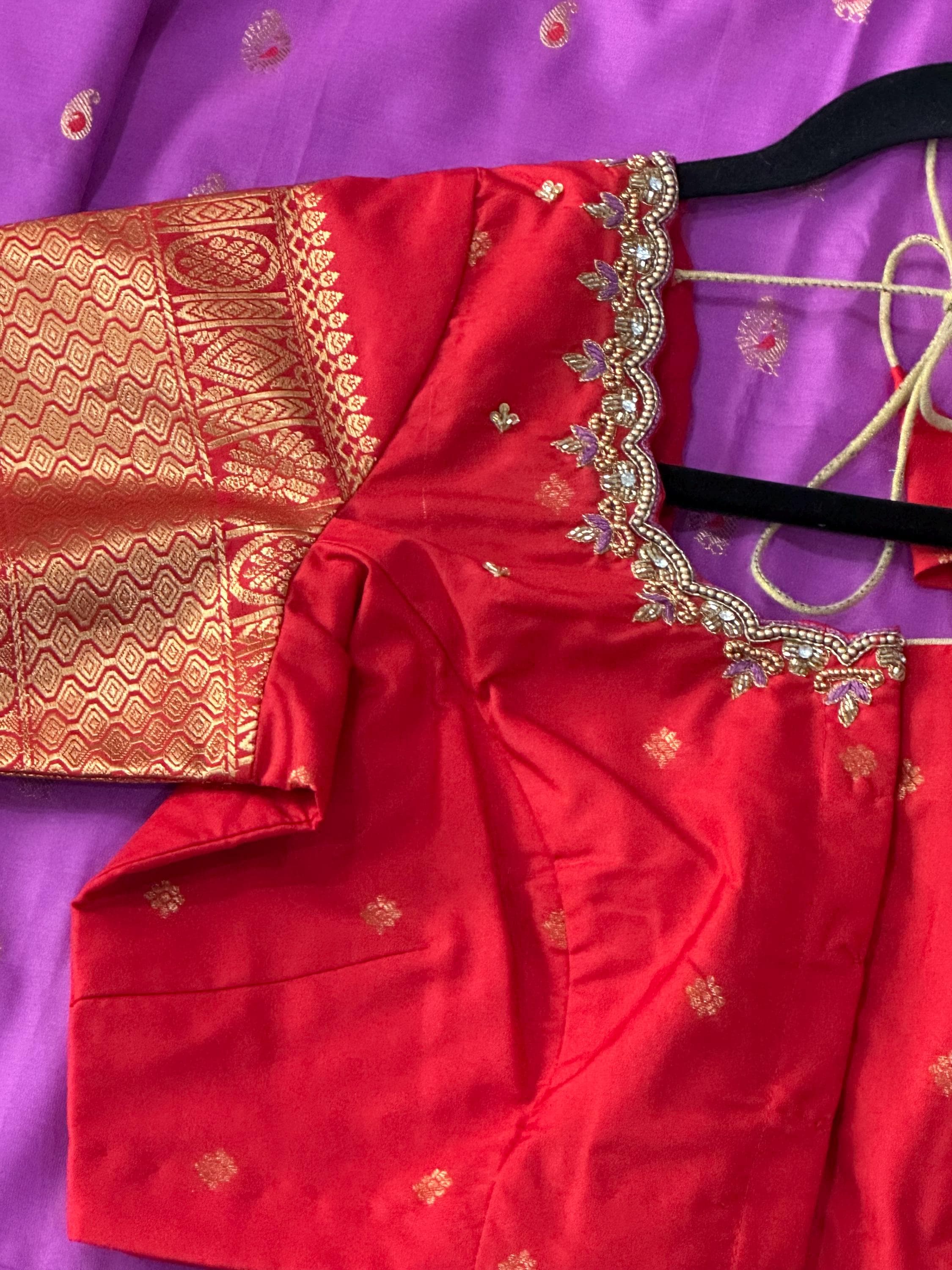 Gadwal Semi Pattu Silk Saree | Stitched Maggam Work Blouse — view 7