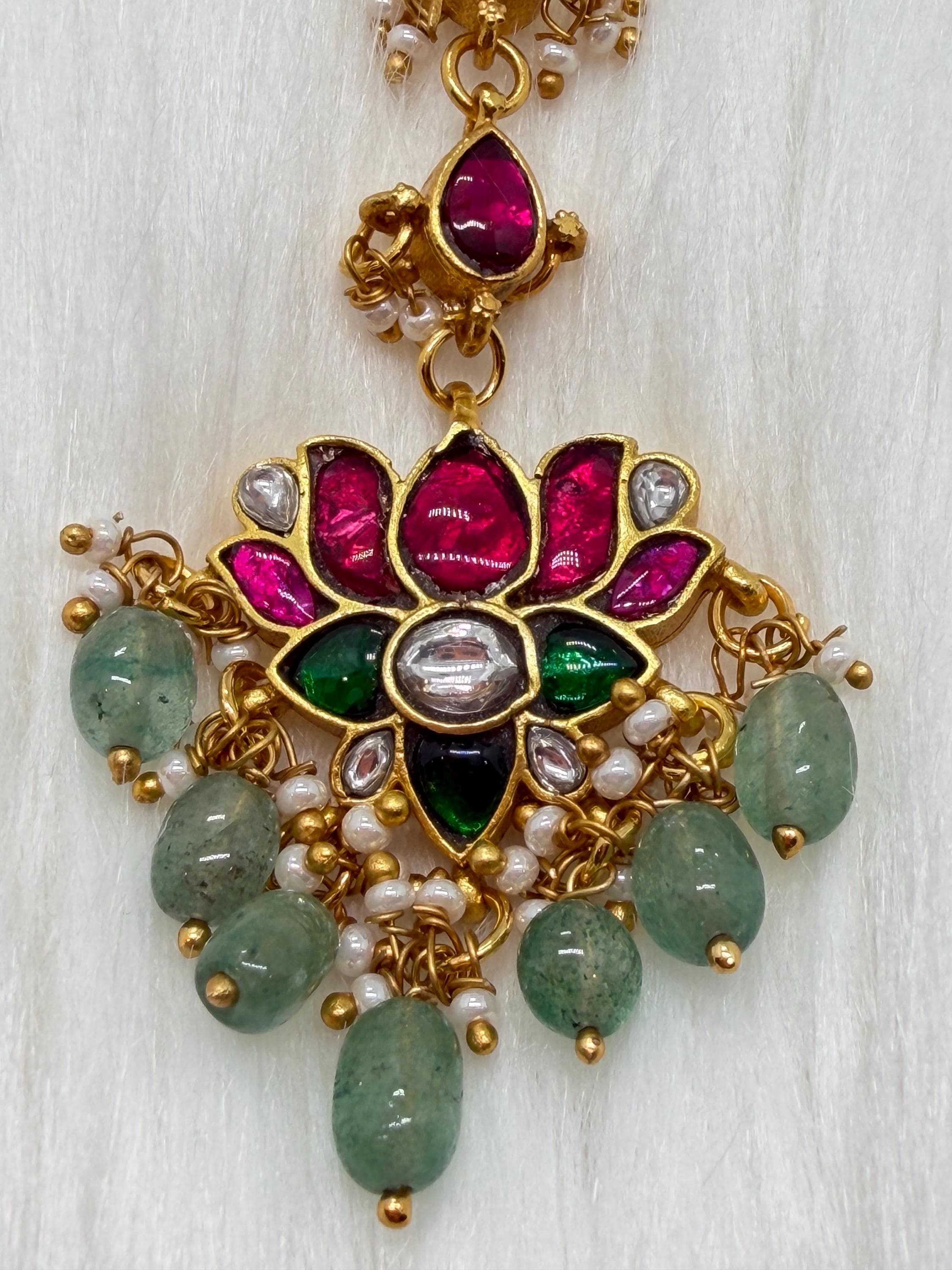 Jadau Kundan Tika: Festive Saree Jewelry, Party Hair Accessory — view 3