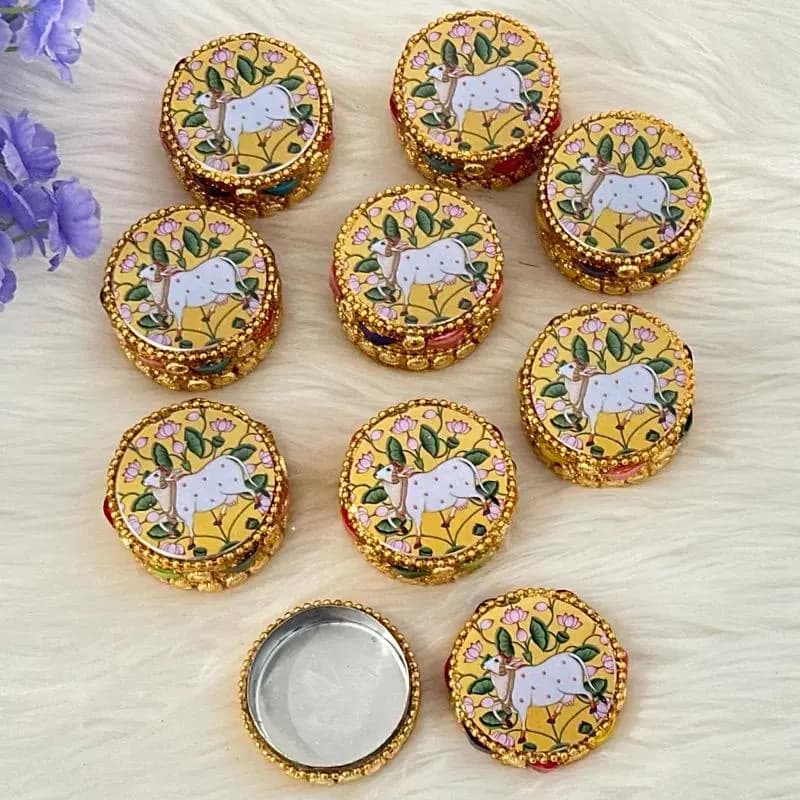 Pichwai Cow Haldi Kumkum Gift Set USA | Banaras Blouse + Potli Bag | South Indian Wedding Return Gift Bulk | Thamboolam Favor — view 4
