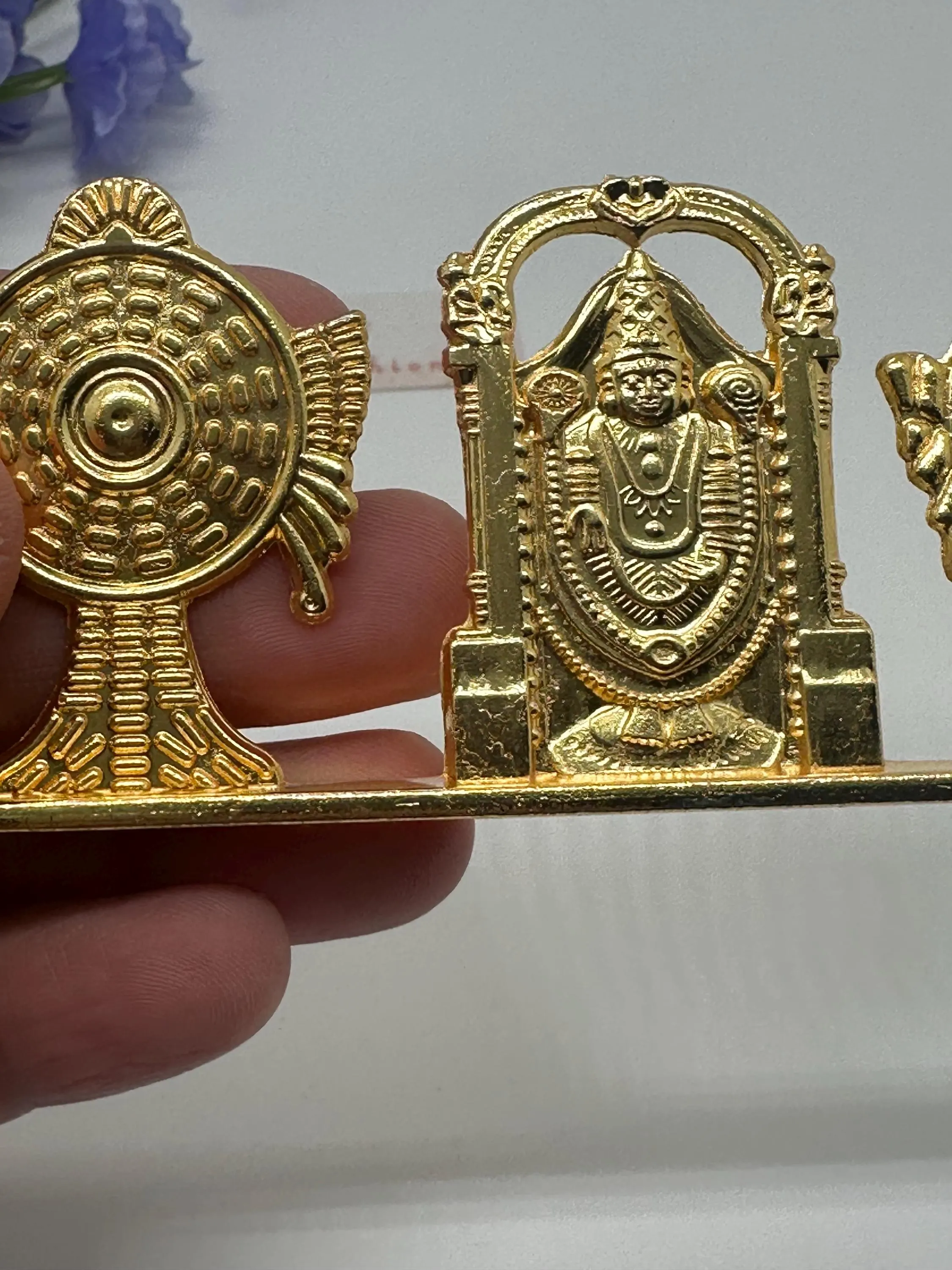 Shanku Chakra Namam Metal Idol | Gold Venkateswara Symbol Pooja Decor, Wedding Favor — view 7
