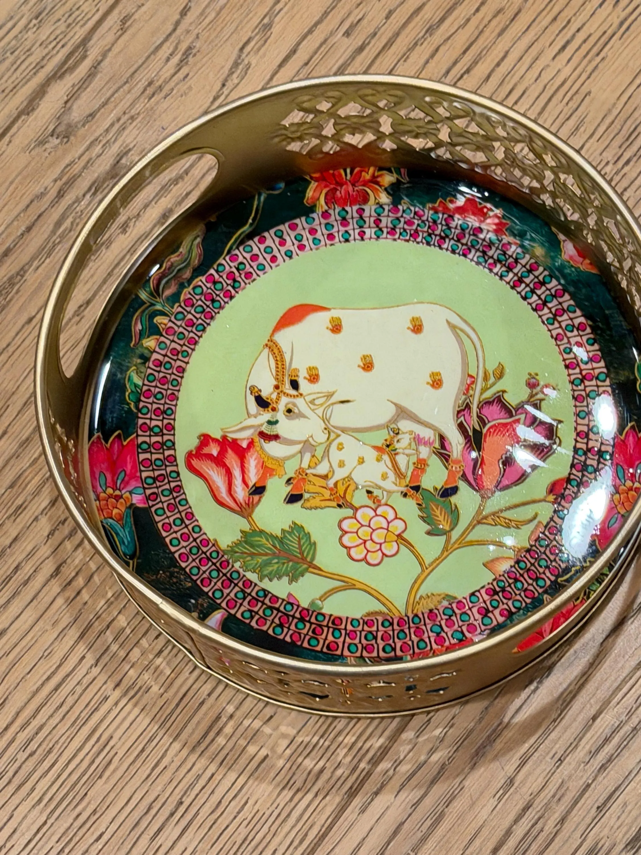 Pichwai Cow Print Metal Tray | Indian Decorative Home Decor, Wedding Return Gift (6 Inch) — view 5