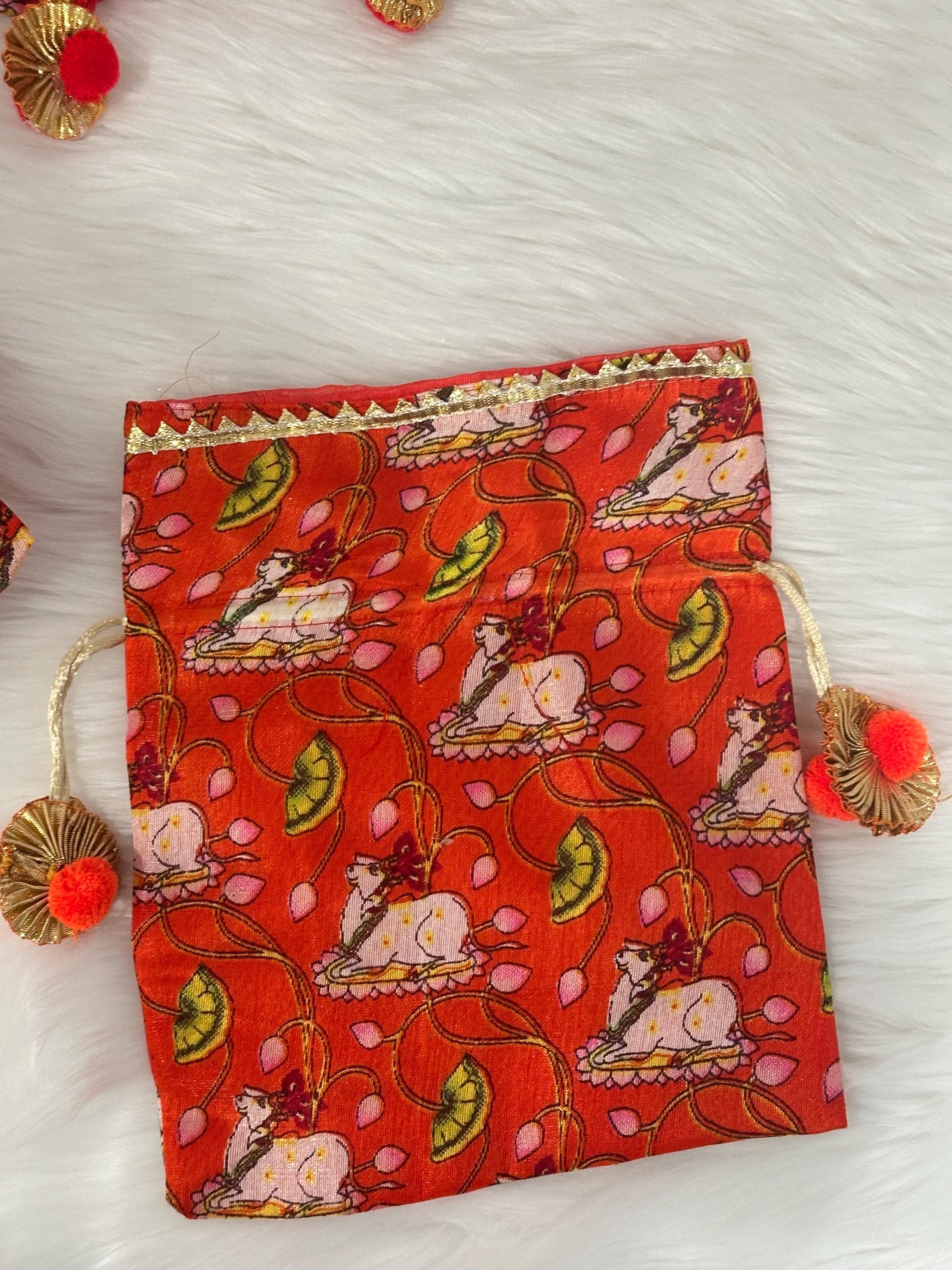 Pichwai Design Potli Bags | Pack of 5 Festive Wedding Thamboolam Bags — view 3