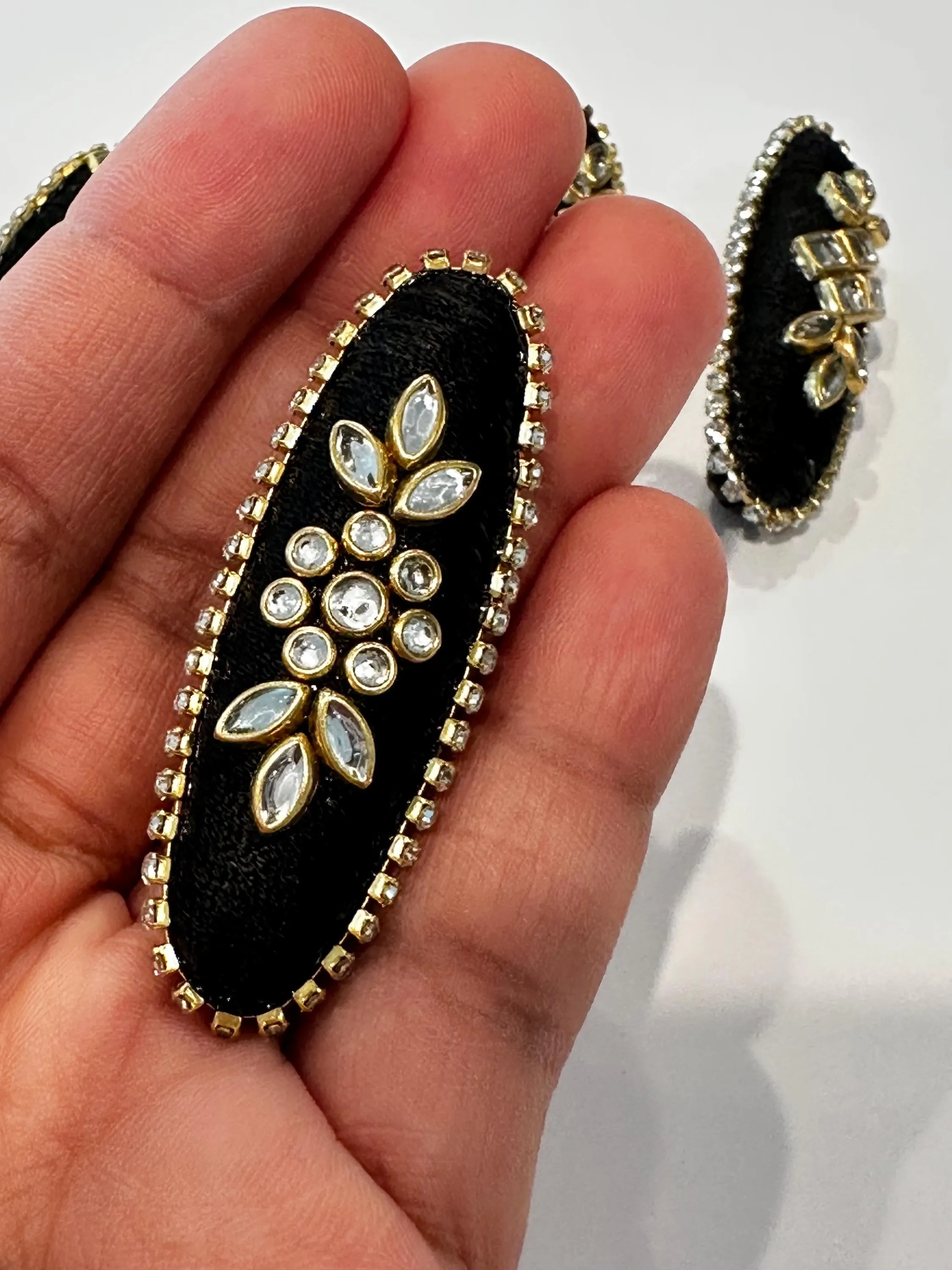 Black Silk Thread Saree Pins with Kundan Embellishments (Pack of 7) — view 4