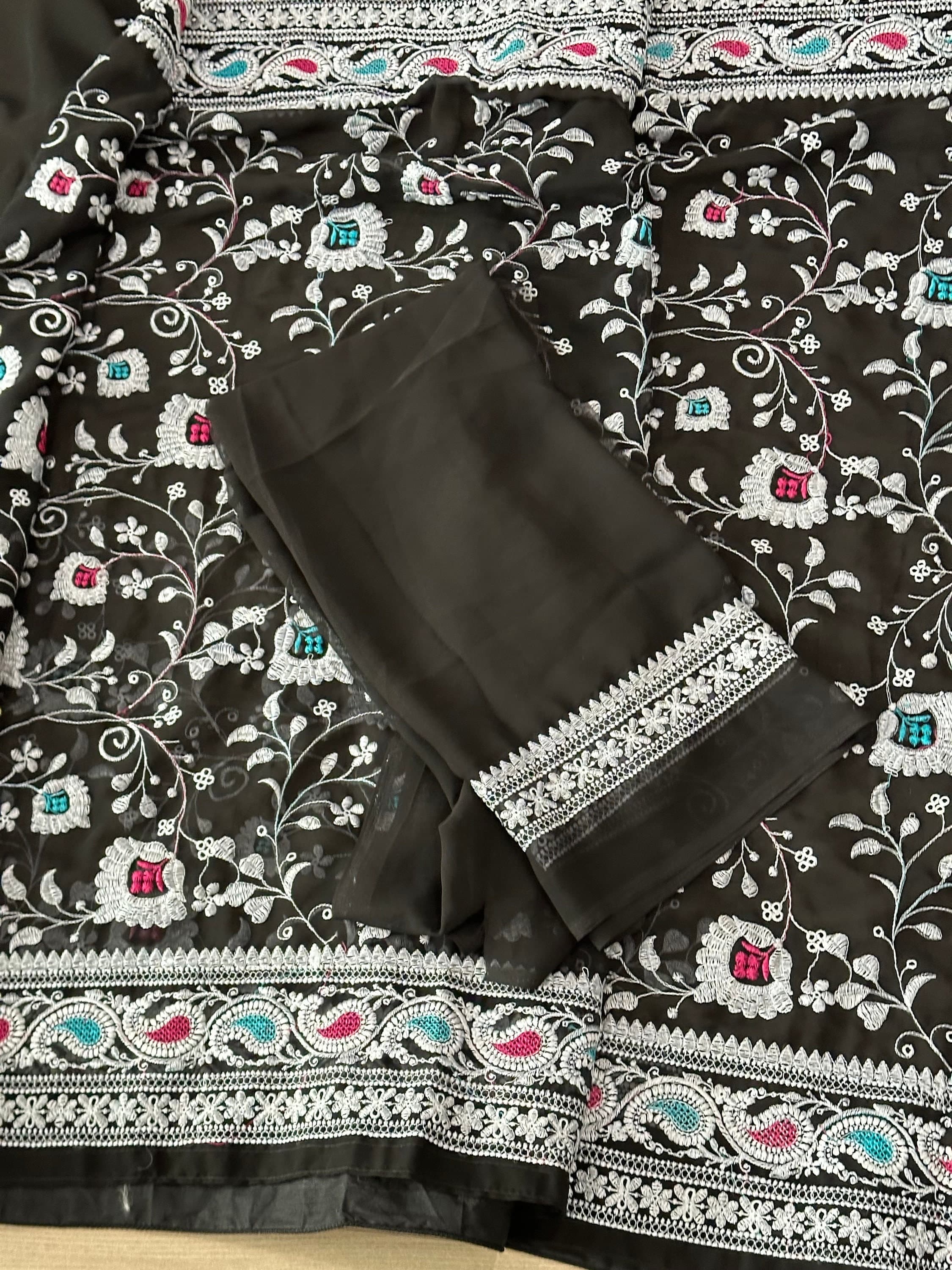 Georgette Saree With Lucknowi Work With Blouse Piece — view 6