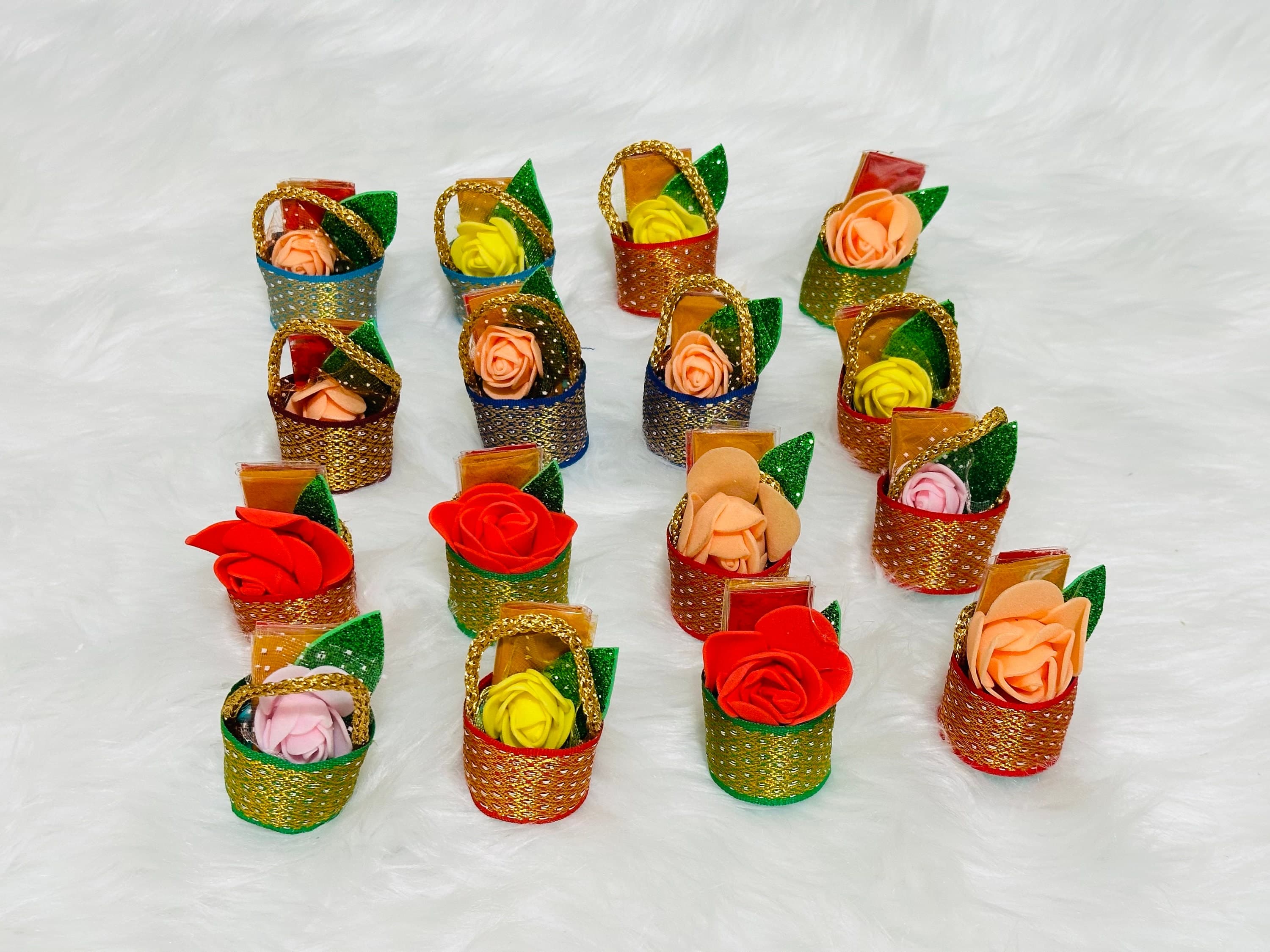 PREORDER: Festive Haldi Kumkum Baskets – Pack of 1 | Pasupu Kumkum Packets | Thamboolam Return Gifts | Wedding, Pooja, Housewarming Favors — view 1